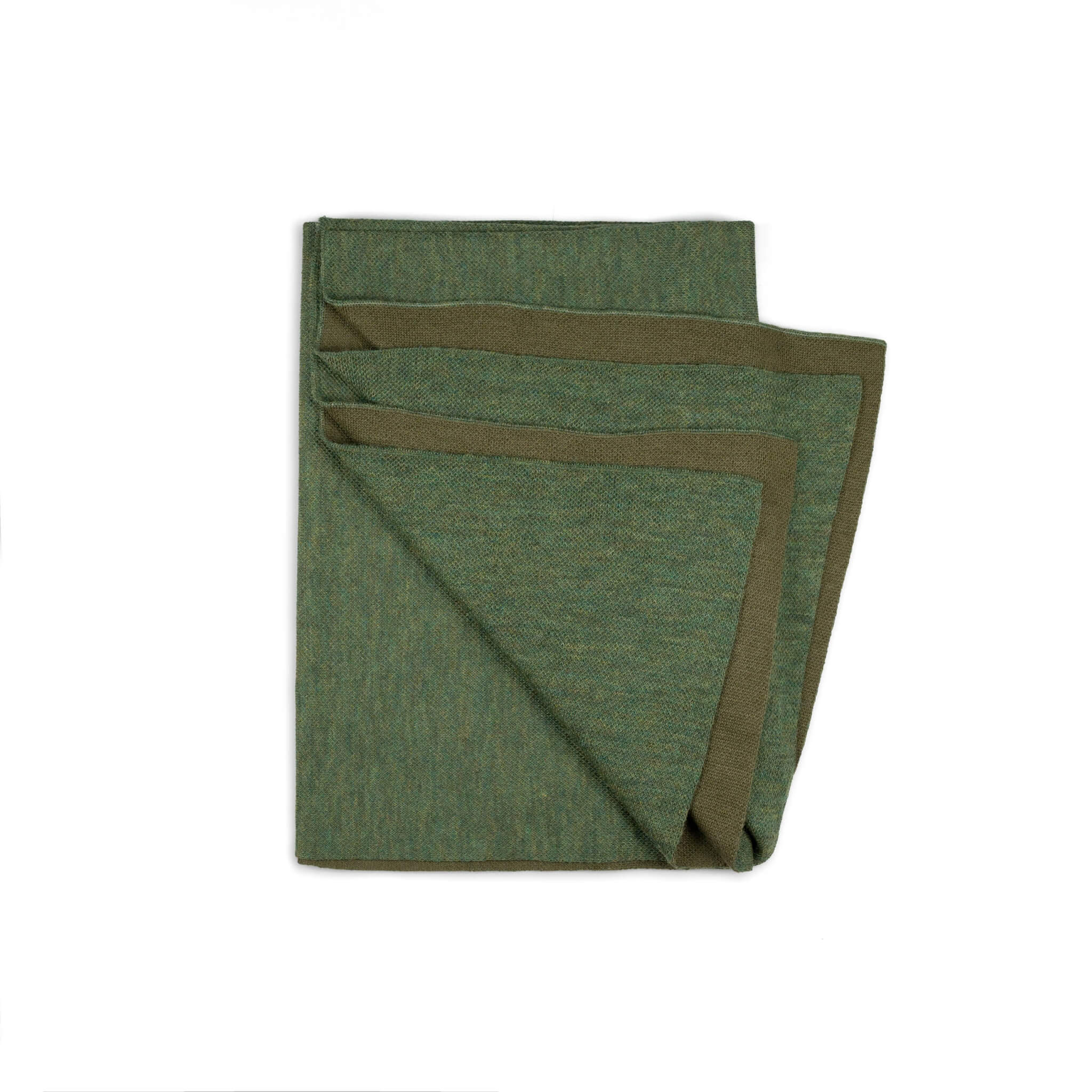 Zwei dunkelgrün Varianten für die Iwa Alpaka Poncho Decke von Alpakin