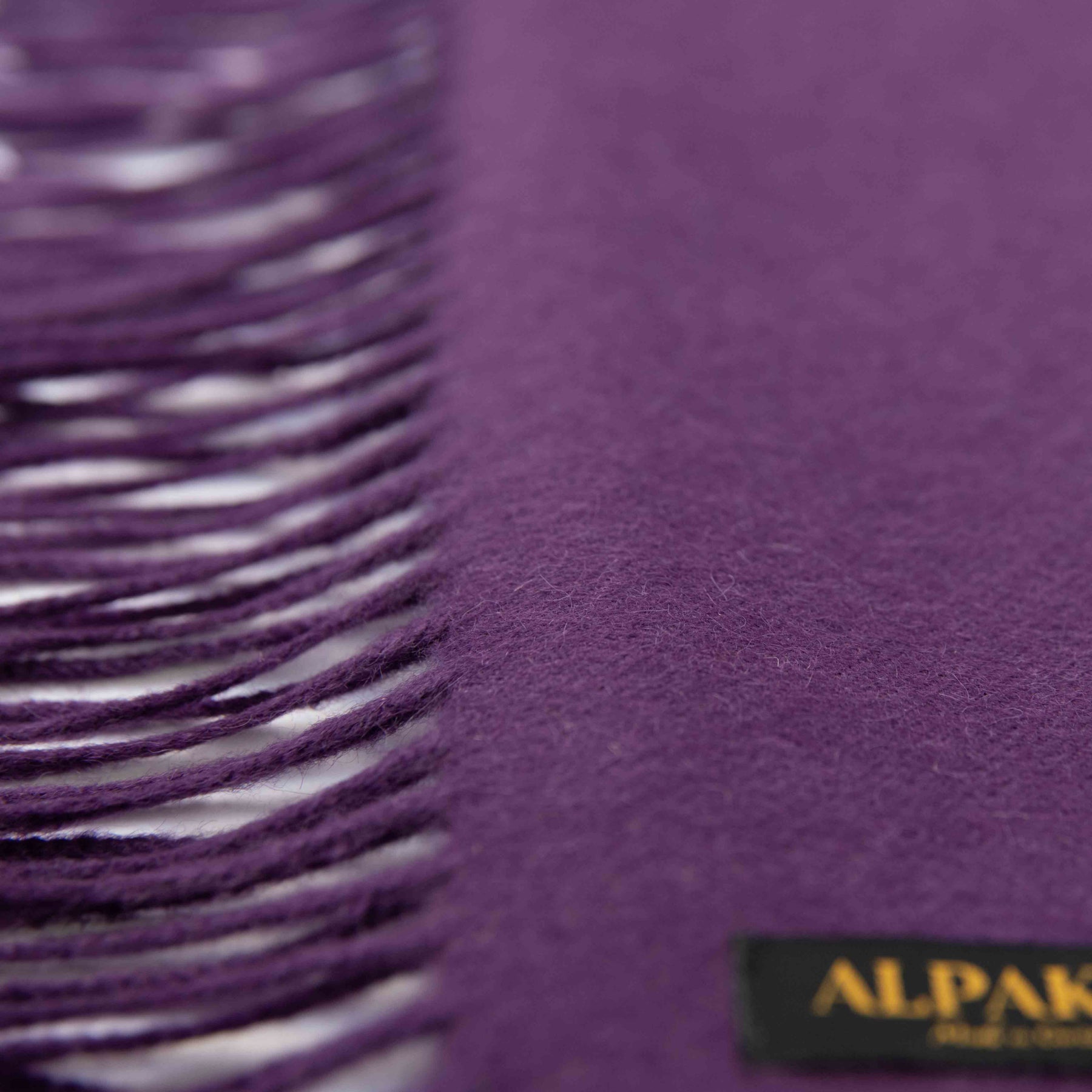 Alpaka Schal für Damen von Alpakin 100% Premium Babyalpaka in dunkellila Textil