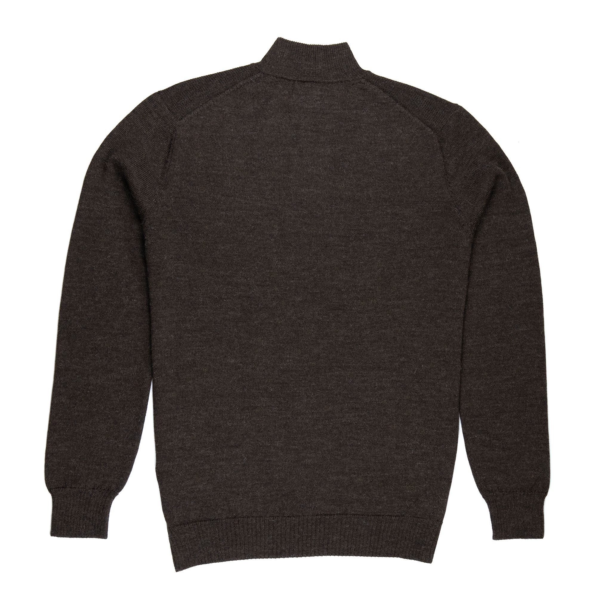 Katari Alpaka Troyer für Herren in dunkelbraun von hinten mit Kragen aus peruanischer Pima Baumwolle