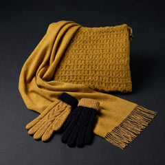 Vintage Senfgelb Set bestehend aus Schal, Loop Schal-Mütze und Wendehandschuhe von Alpakin