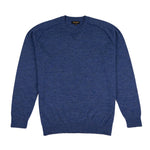 Alpaka Rundhals Pullover für Herren - Modell Tawa in maskulinem dunkelblau von vorne